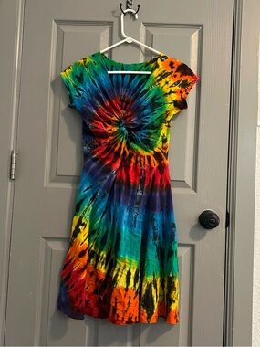 Dharma Trading Co. Spiral Tie Dye Dress Multicolor Size S Twisted Front